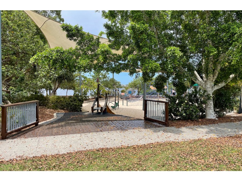 9/11 Crayfish Street, Mountain Creek QLD 4557