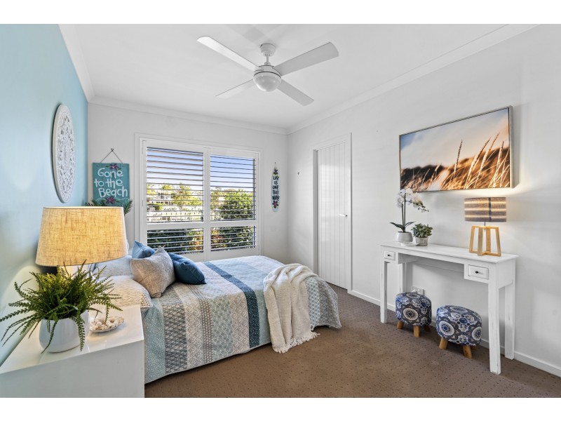 21 Cocos Court, Kawana Island QLD 4575