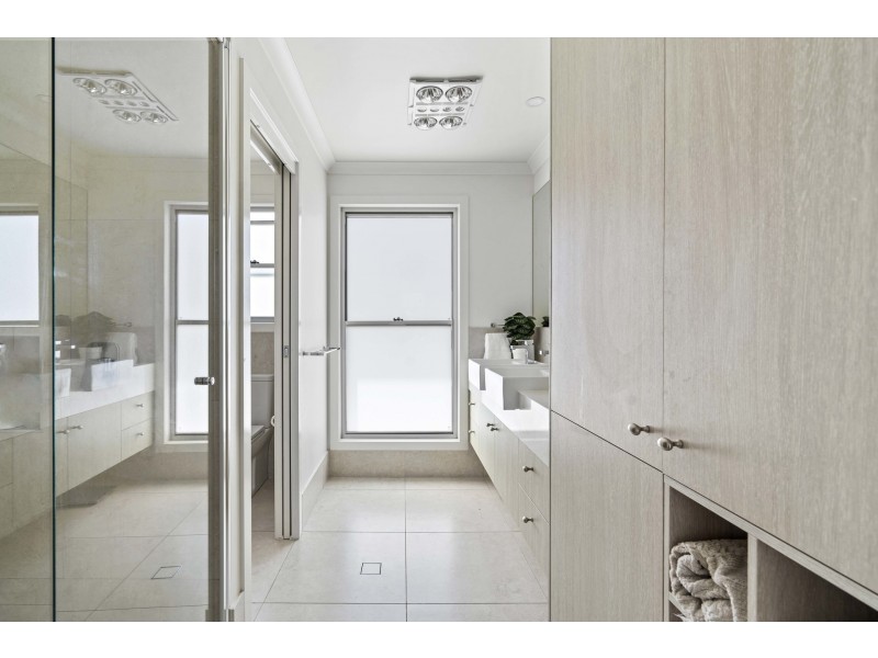 21 Cocos Court, Kawana Island QLD 4575