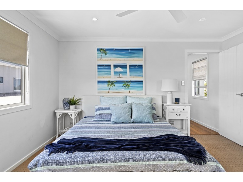 21 Cocos Court, Kawana Island QLD 4575