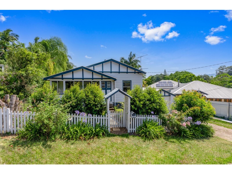 16 Chevallum Road, Palmwoods QLD 4555