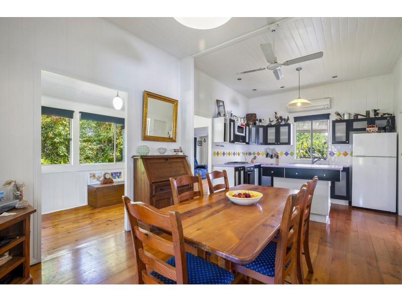 16 Chevallum Road, Palmwoods QLD 4555