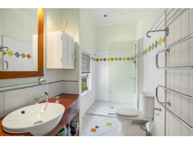 16 Chevallum Road, Palmwoods QLD 4555