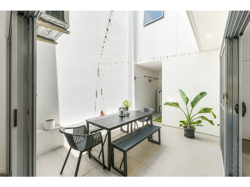 23 Tinnanbar Terrace, Maroochydore QLD 4558