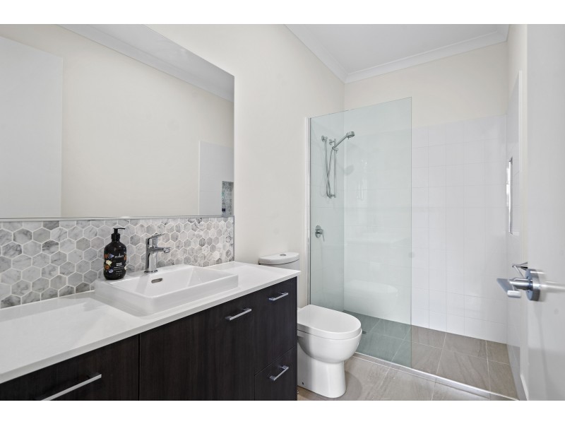 216 Tide Avenue, Maroochydore QLD 4558