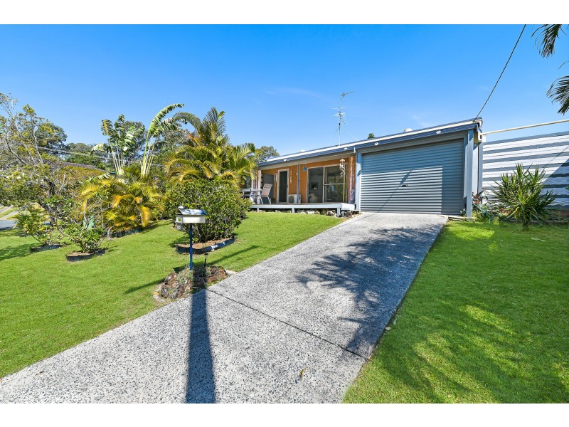 2 Conebush Crescent, Aroona QLD 4551