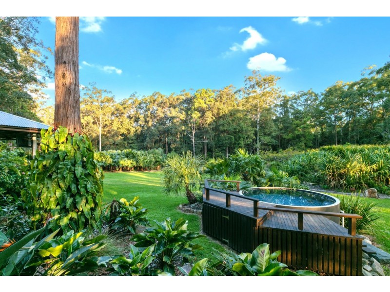 31 De Zen Road, Palmview QLD 4553