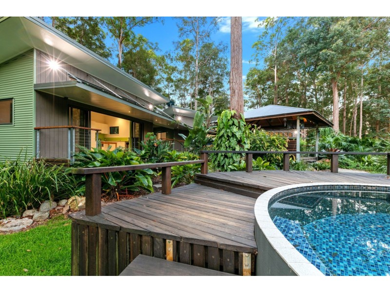 31 De Zen Road, Palmview QLD 4553