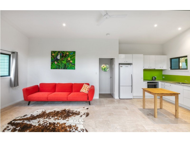 31 De Zen Road, Palmview QLD 4553