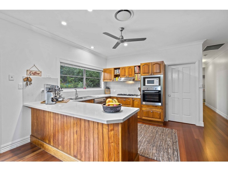14 Forest Oak Court, Tanawha QLD 4556