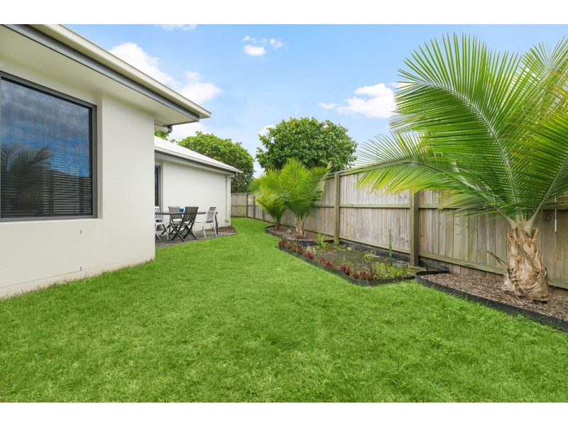 8 Bainbridge Circuit, Sippy Downs QLD 4556