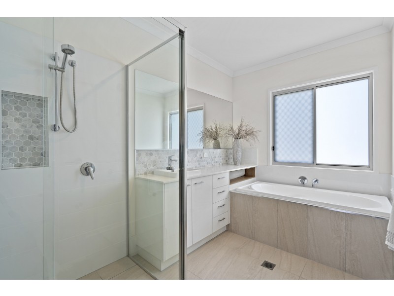 105 Paradise Circuit, Maroochydore QLD 4558