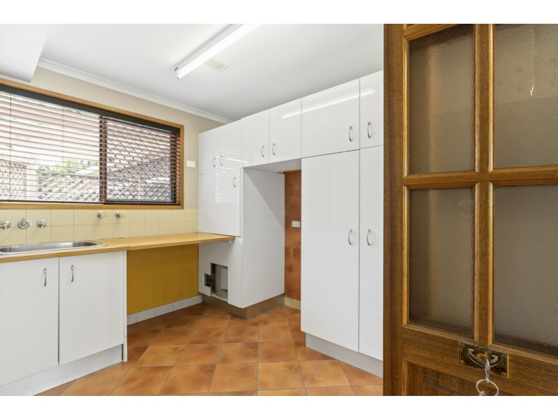 9 Karawatha Drive, Mountain Creek QLD 4557