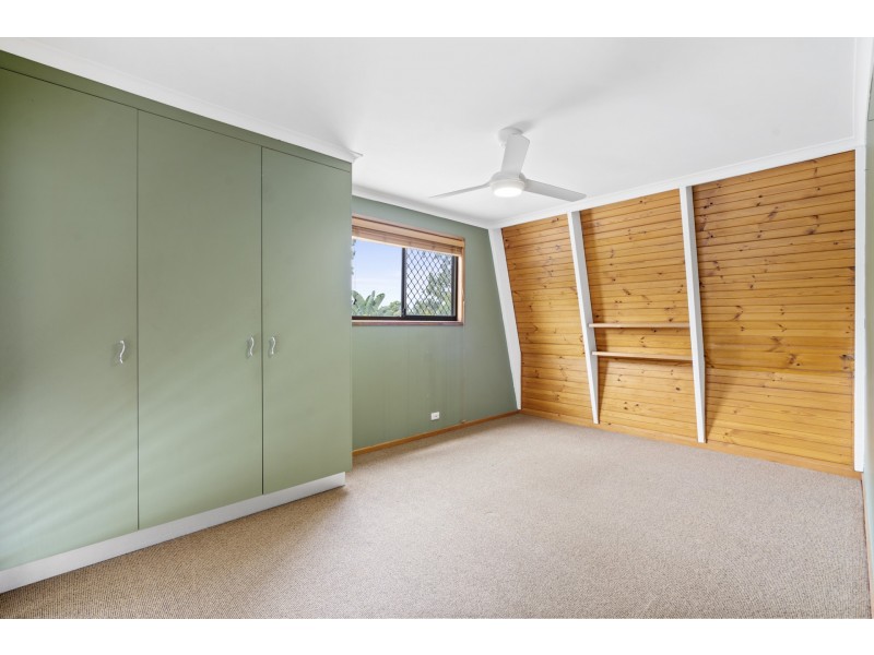 9 Karawatha Drive, Mountain Creek QLD 4557