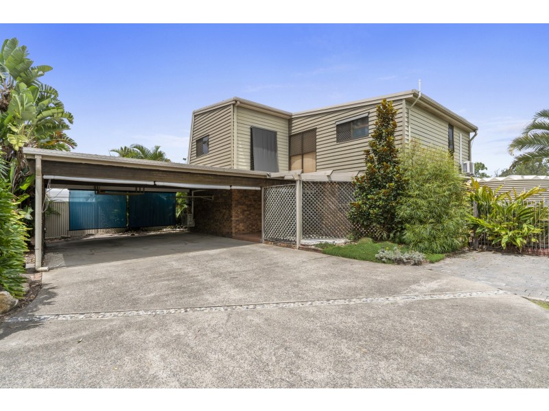 9 Karawatha Drive, Mountain Creek QLD 4557