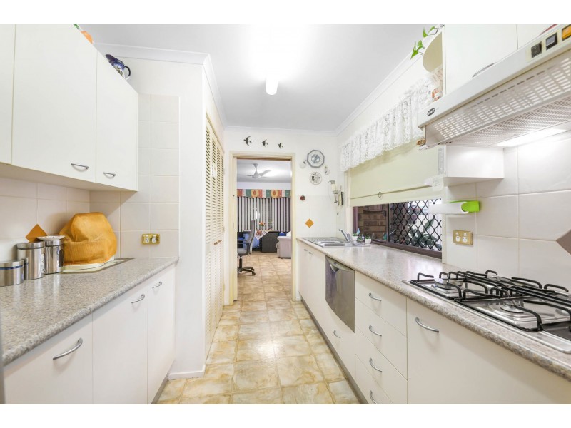 168/2 Melody Court, Warana QLD 4575