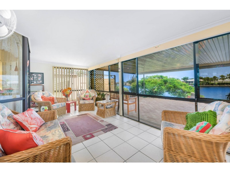 168/2 Melody Court, Warana QLD 4575