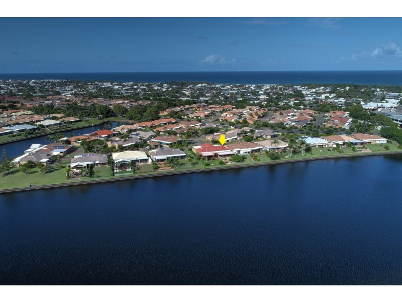 168/2 Melody Court, Warana QLD 4575