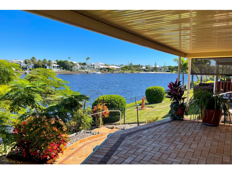 168/2 Melody Court, Warana QLD 4575