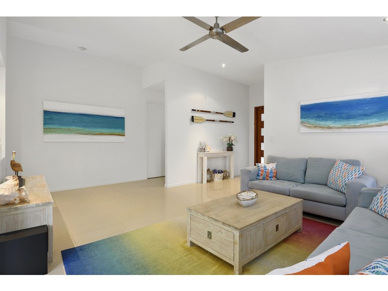 12 Panama Court, Kawana Island QLD 4575