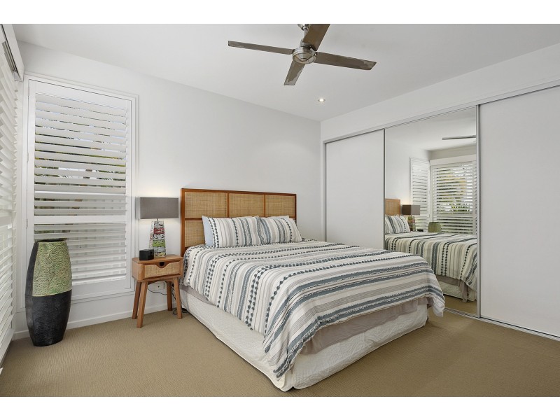 12 Panama Court, Kawana Island QLD 4575