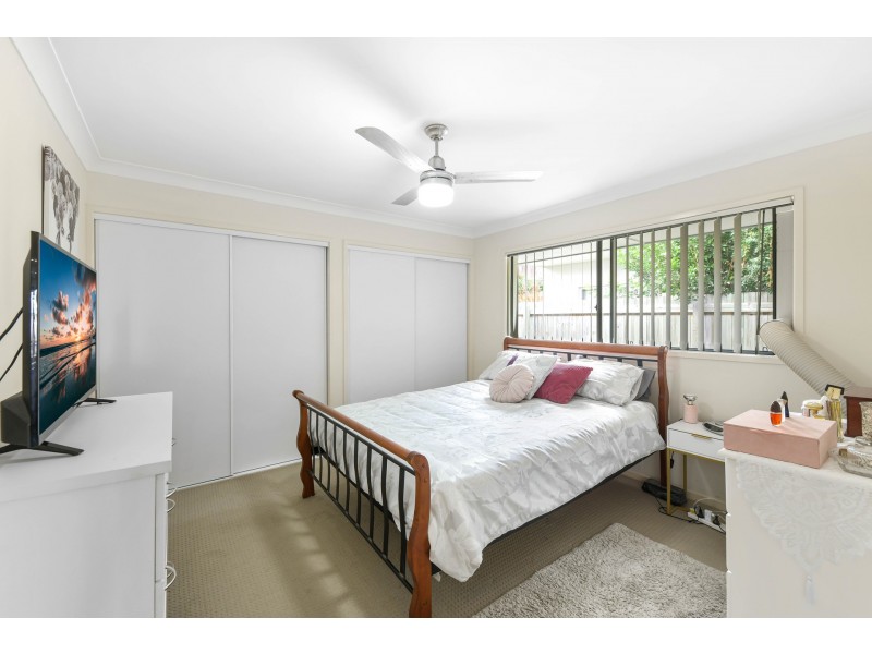 42 Robur Crescent, Mountain Creek QLD 4557