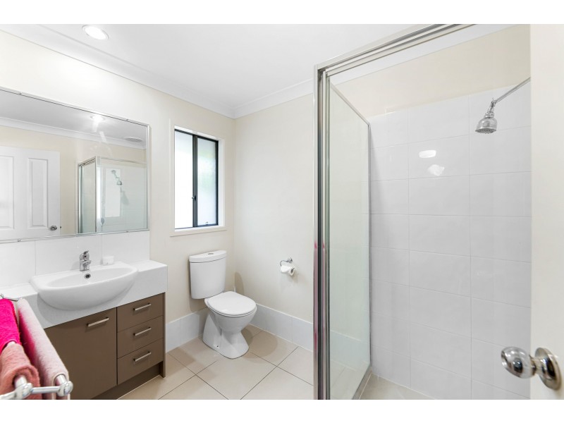 42 Robur Crescent, Mountain Creek QLD 4557