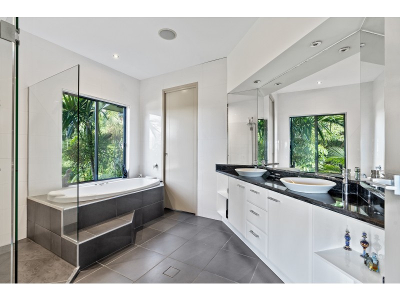 8 Coolum View Terrace, Buderim QLD 4556
