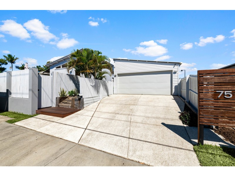 75 Mudjimba Beach Road, Mudjimba QLD 4564