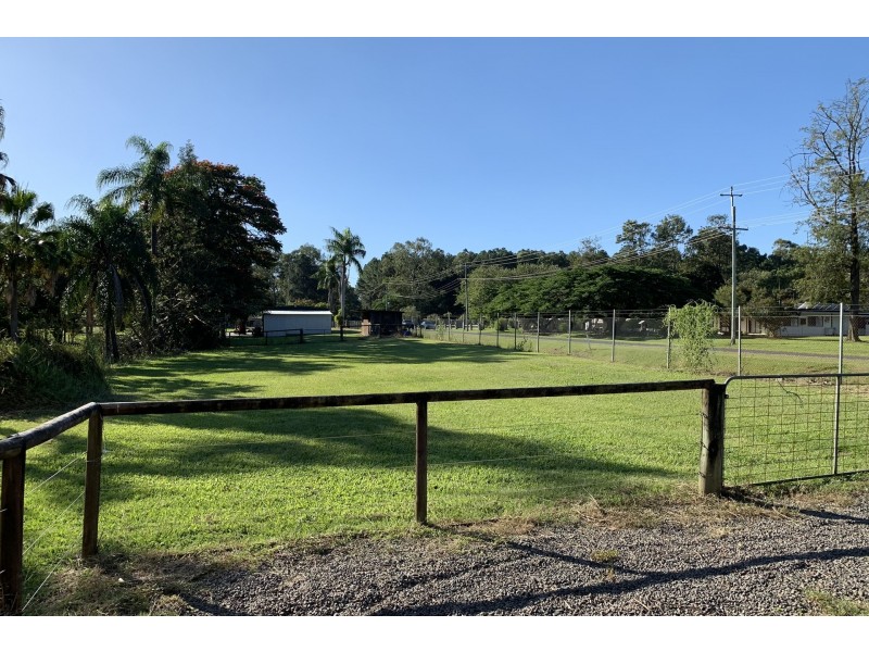 190 Hardwood Road, Landsborough QLD 4550