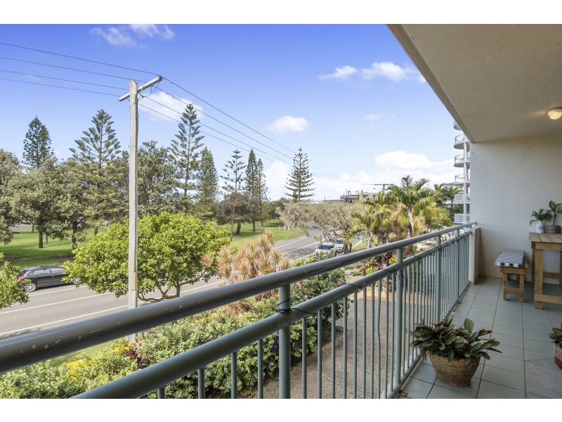 4/100 Pacific Boulevard, Buddina QLD 4575