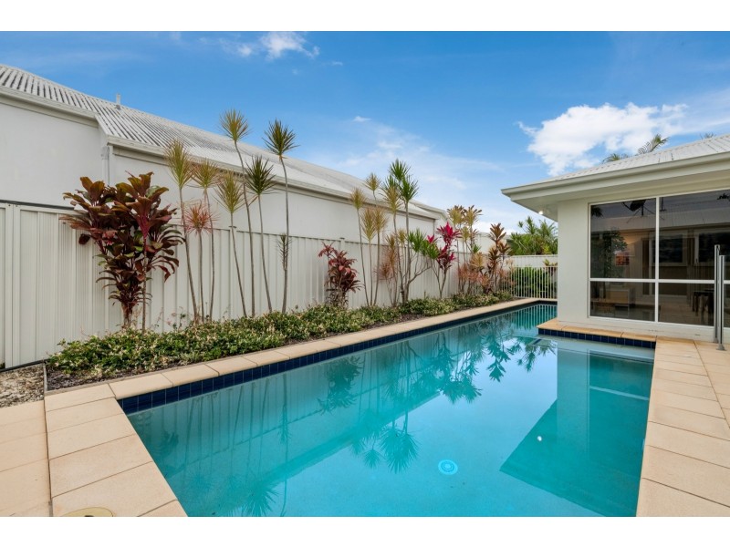 31 Cuba Court, Kawana Island QLD 4575