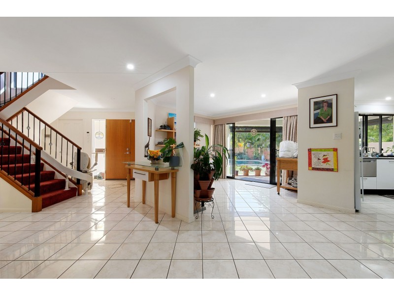 14 Mykonos Court, Kawana Island QLD 4575