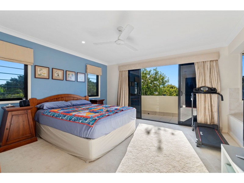 14 Mykonos Court, Kawana Island QLD 4575