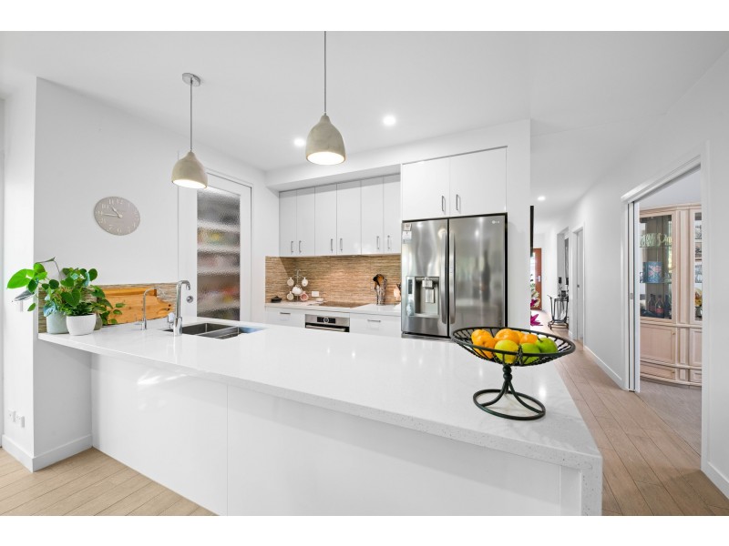 13 Flame Tree Avenue, Sippy Downs QLD 4556