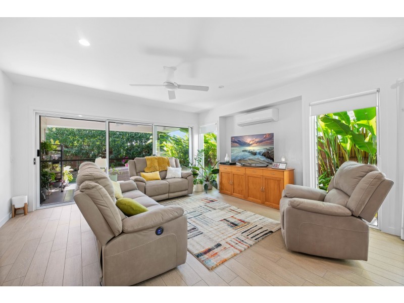 13 Flame Tree Avenue, Sippy Downs QLD 4556