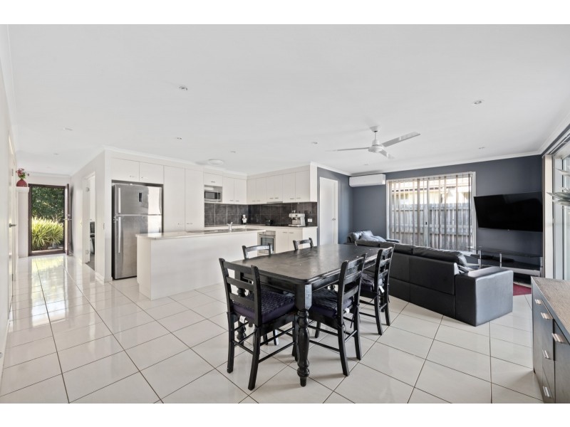 17 Clarence Place, Sippy Downs QLD 4556