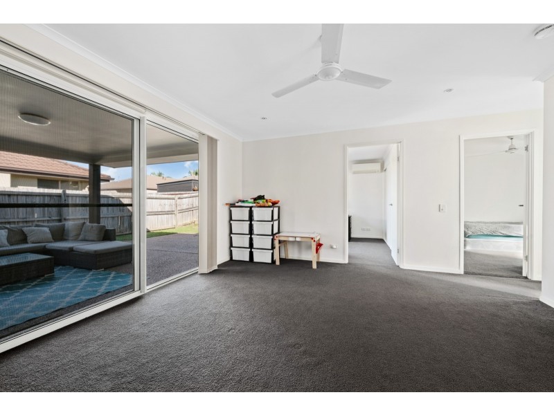 17 Clarence Place, Sippy Downs QLD 4556