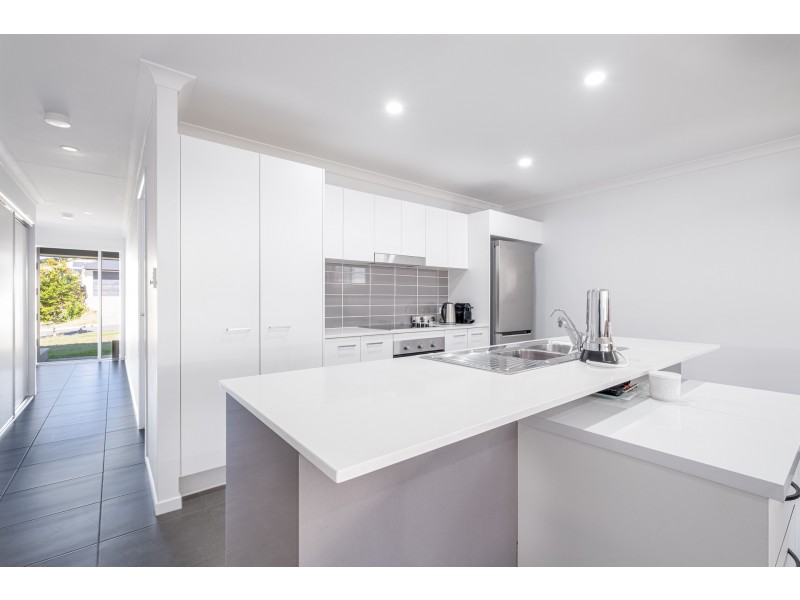 36 Creekside Drive, Nambour QLD 4560