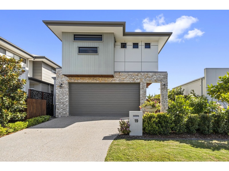 19 Cornflower Road, Palmview QLD 4553