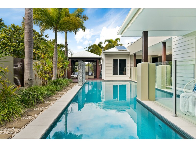 10 Cuba Court, Kawana Island QLD 4575