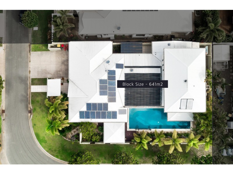 10 Cuba Court, Kawana Island QLD 4575