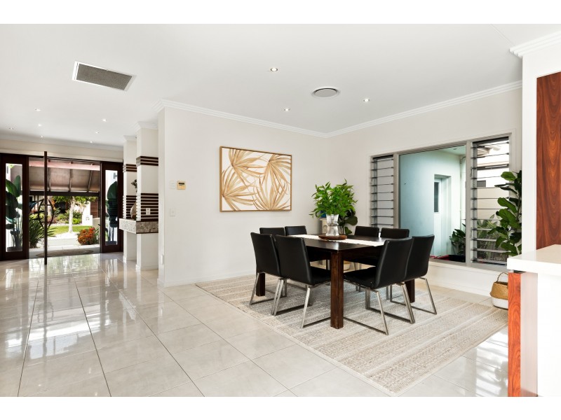 10 Cuba Court, Kawana Island QLD 4575