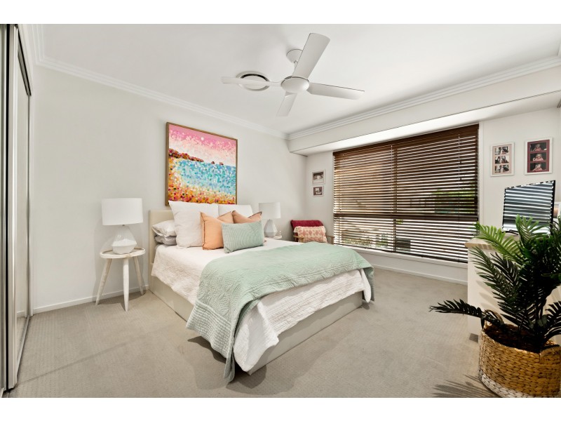 10 Cuba Court, Kawana Island QLD 4575