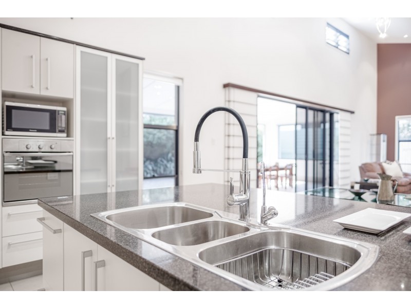 10 White Cloud Lane, Palmwoods QLD 4555