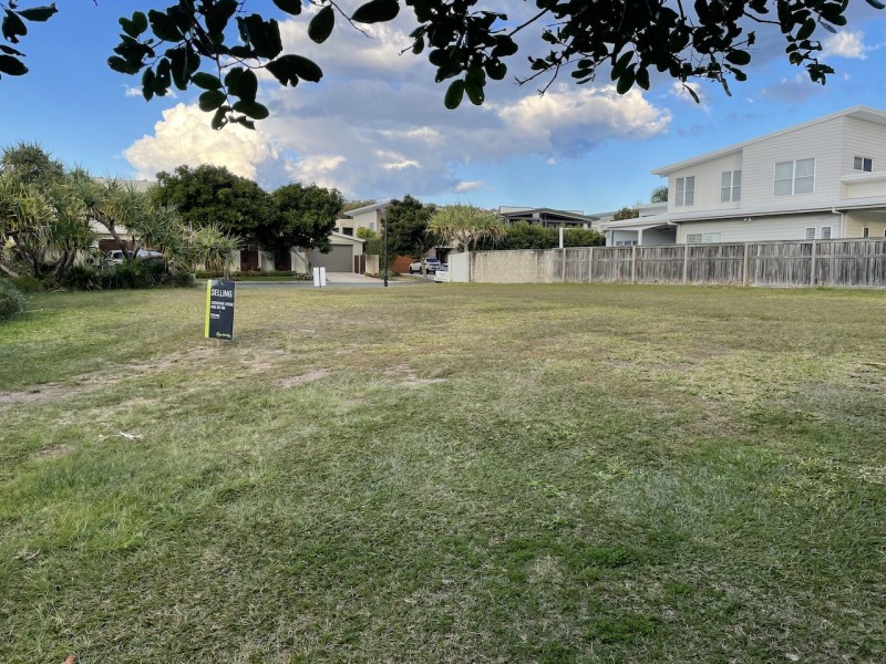 43 Boardrider Crescent, Mount Coolum QLD 4573