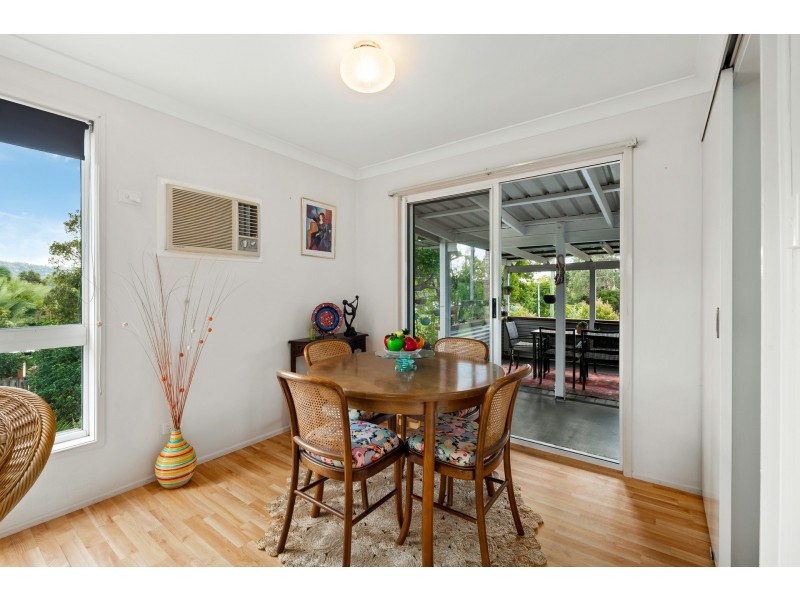 1 Holyn Close, Woombye QLD 4559