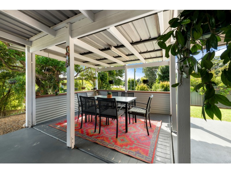 1 Holyn Close, Woombye QLD 4559