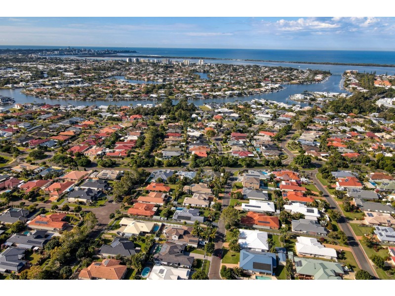 12 Firefly Street, Pelican Waters QLD 4551