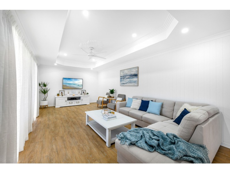 12 Firefly Street, Pelican Waters QLD 4551